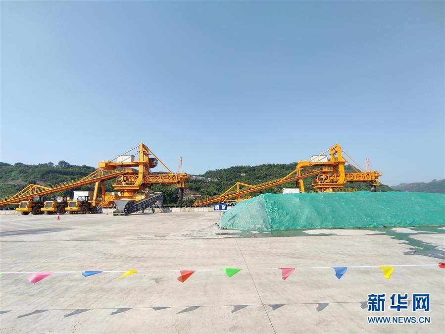 （走向我們的小康生活&middot;決戰(zhàn)決勝脫貧攻堅&middot;圖文互動）（3）&ldquo;萬里長江第一港&rdquo;的新藍圖