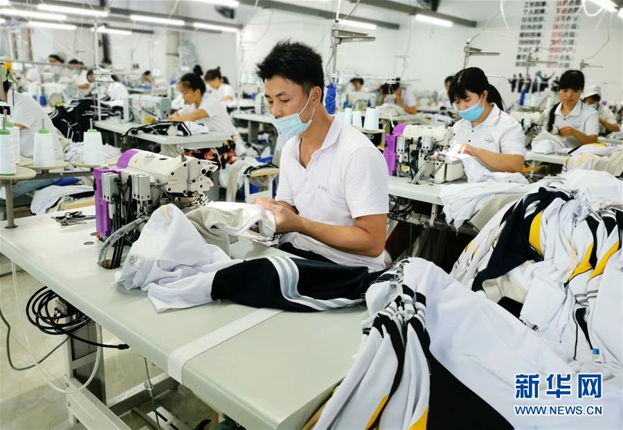 （決戰(zhàn)決勝脫貧攻堅(jiān)&middot;圖文互動(dòng)）（6）同飲一江水 攜手&ldquo;斬窮根&rdquo;&mdash;&mdash;深圳對(duì)口廣西河池、百色扶貧協(xié)作見聞