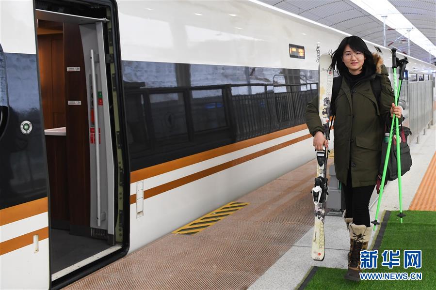 （新華全媒頭條&middot;圖文互動(dòng)）（11）北京初展&ldquo;雙奧&rdquo;之城英姿&mdash;&mdash;寫在北京冬奧會(huì)開(kāi)幕倒計(jì)時(shí)500天之際