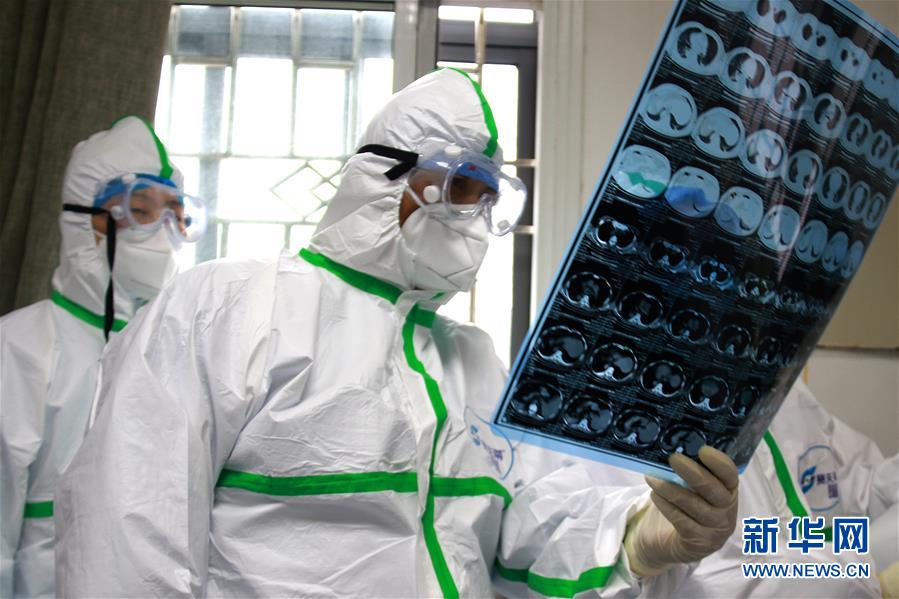 (抗疫一線醫(yī)務人員英雄群體·圖文互動)(5)中醫(yī)勇士戰(zhàn)疫魔——記中國中醫(yī)科學院國家援鄂抗疫中醫(yī)醫(yī)療隊