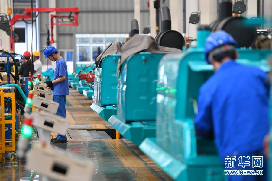 (在習(xí)近平新時(shí)代中國(guó)特色社會(huì)主義思想指引下——新時(shí)代新作為新篇章·習(xí)近平總書記關(guān)切事·圖文互動(dòng))(3)推動(dòng)高質(zhì)量發(fā)展 “湘”當(dāng)有作為