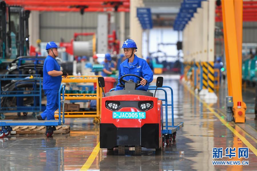 (在習(xí)近平新時(shí)代中國(guó)特色社會(huì)主義思想指引下——新時(shí)代新作為新篇章·習(xí)近平總書記關(guān)切事·圖文互動(dòng))(4)推動(dòng)高質(zhì)量發(fā)展 “湘”當(dāng)有作為