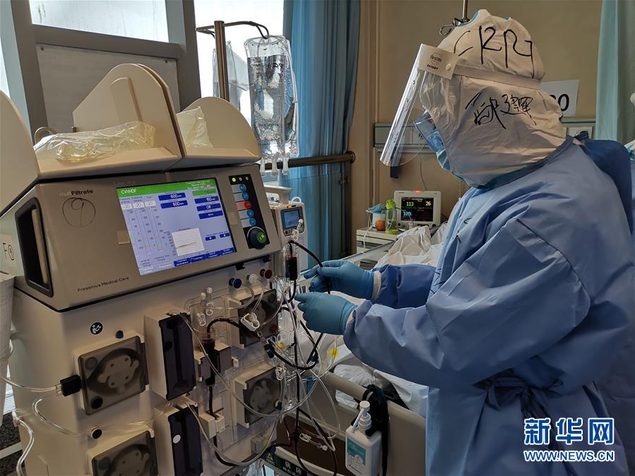 (抗疫一線醫(yī)務人員英雄群體·圖文互動)(3)同濟醫(yī)院“尖刀連”:決戰(zhàn)在“新冠重癥高地”