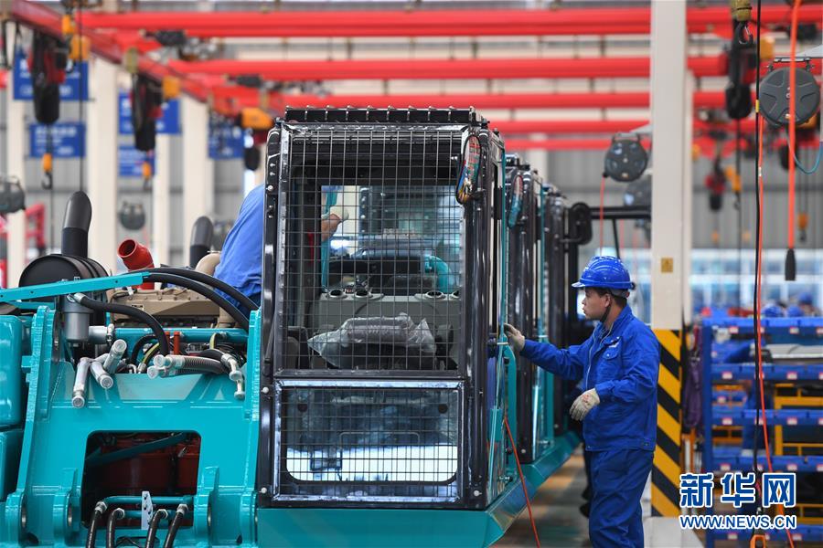 （落實(shí)&ldquo;六穩(wěn)&rdquo;&ldquo;六保&rdquo;企業(yè)見(jiàn)聞&middot;圖文互動(dòng)）（1）&ldquo;智慧工廠&rdquo;引領(lǐng)&ldquo;生產(chǎn)節(jié)拍&rdquo;&mdash;&mdash;走進(jìn)山河智能一探究竟