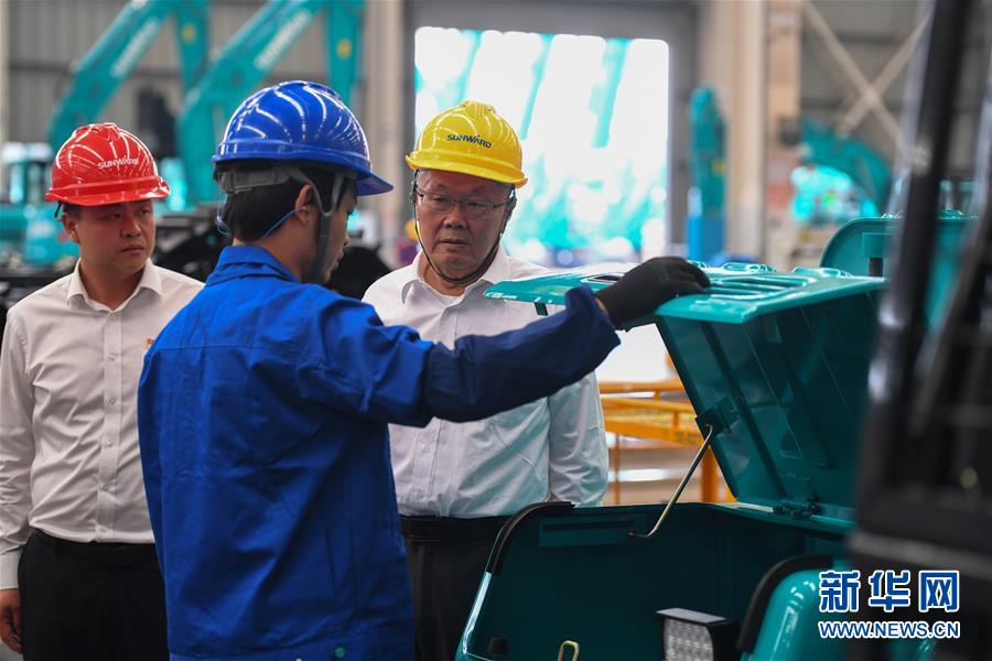 （落實(shí)&ldquo;六穩(wěn)&rdquo;&ldquo;六保&rdquo;企業(yè)見(jiàn)聞&middot;圖文互動(dòng)）（7）&ldquo;智慧工廠&rdquo;引領(lǐng)&ldquo;生產(chǎn)節(jié)拍&rdquo;&mdash;&mdash;走進(jìn)山河智能一探究竟