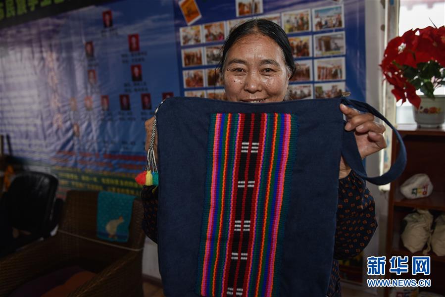 (集中連片特困地區(qū)貧困村調(diào)研行·圖文互動)(3)長江源村人的兩個(gè)家和幸福夢——青海格爾木市長江源村脫貧調(diào)查