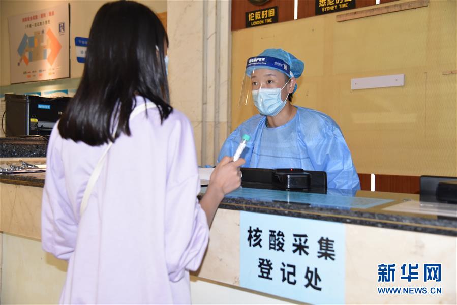 (圖文互動)(3)醫(yī)療服務(wù)“不打烊”——國慶假期醫(yī)院走訪見聞