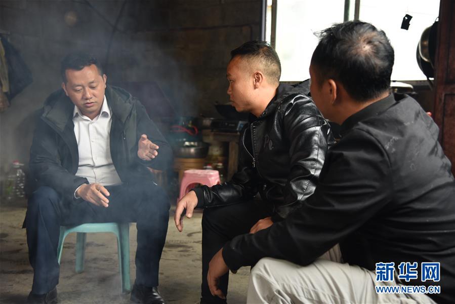 （決戰(zhàn)決勝脫貧攻堅&middot;圖文互動）&ldquo;父親未完成的事業(yè)，我來完成&rdquo;&mdash;&mdash;貴州父子接力脫貧攻堅