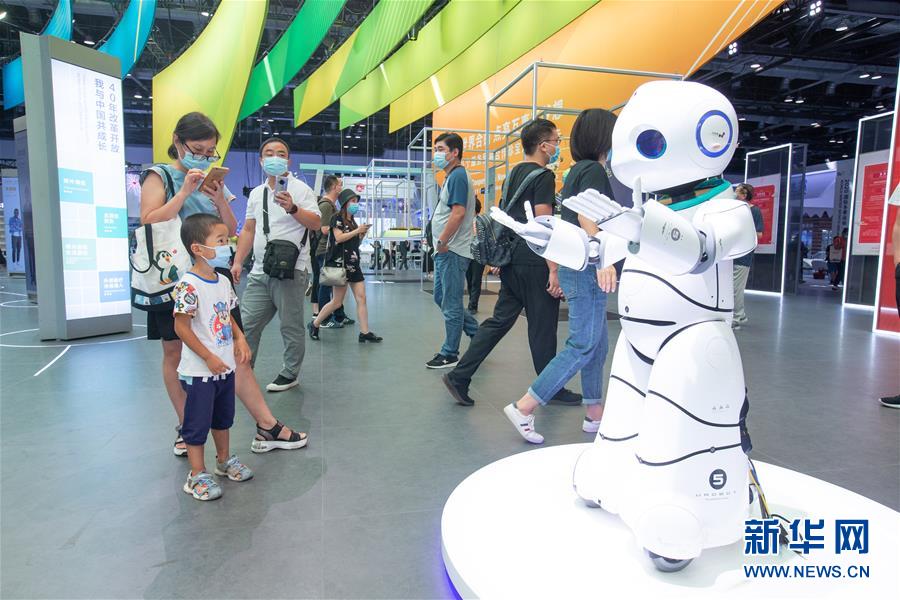 (新華全媒頭條·圖文互動(dòng))(9)擘畫新藍(lán)圖 開啟新征程——寫在黨的十九屆五中全會(huì)召開之際