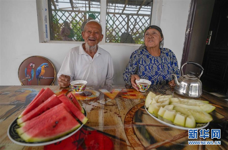 (新華全媒頭條·圖文互動)(2)新天地 新兒女 新奇跡——脫貧攻堅繪就新疆新圖景