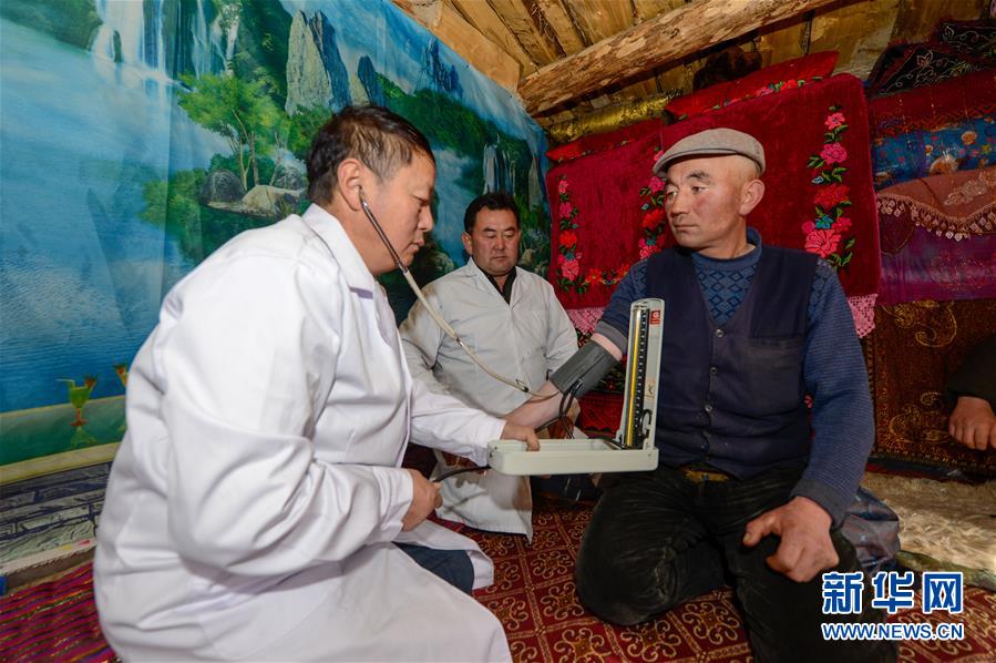 (新華全媒頭條·圖文互動)(6)新天地 新兒女 新奇跡——脫貧攻堅繪就新疆新圖景