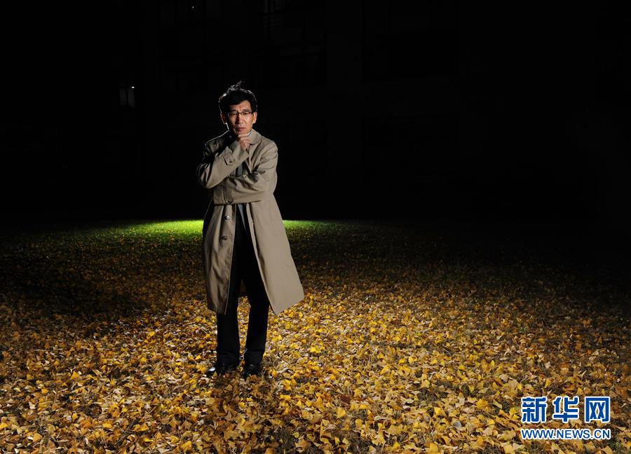 (在習(xí)近平新時(shí)代中國特色社會(huì)主義思想指引下——新時(shí)代新作為新篇章·習(xí)近平總書記關(guān)切事·圖文互動(dòng))(8)探“微觀世界” 抓“關(guān)鍵變量”——我國科學(xué)家與量子“糾纏”的故事