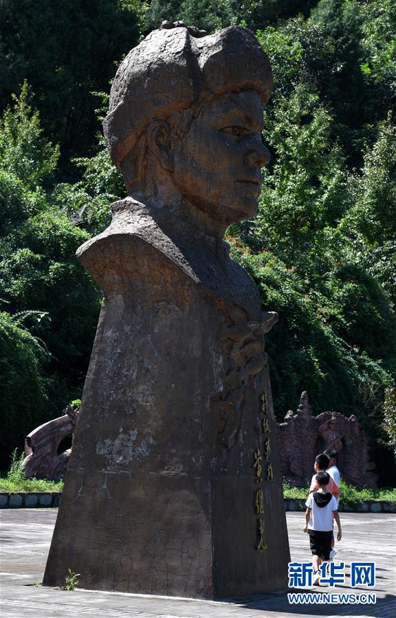 （決戰(zhàn)決勝脫貧攻堅&middot;圖文互動）（2）&ldquo;堵槍眼&rdquo;的脫貧戰(zhàn)怎么打？&mdash;&mdash;繼光村見聞