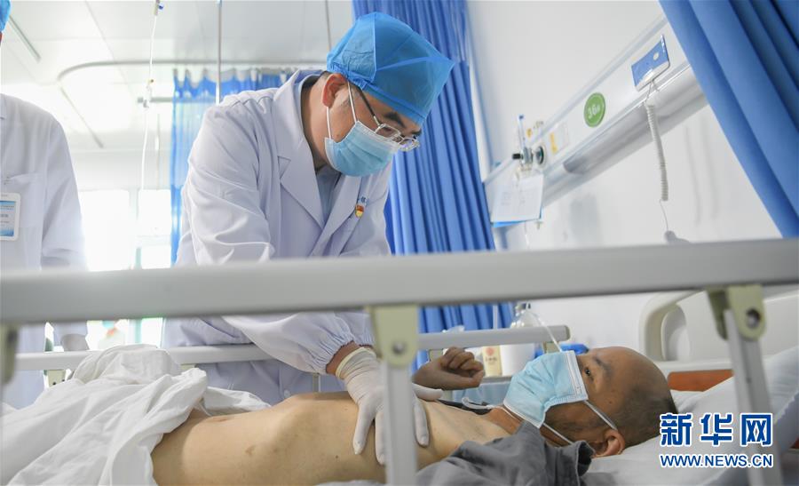 （抗疫先進(jìn)事跡&middot;圖文互動(dòng)）（4）張定宇：疫情&ldquo;暴風(fēng)眼&rdquo;里，&ldquo;漸凍&rdquo;之軀與時(shí)間賽跑