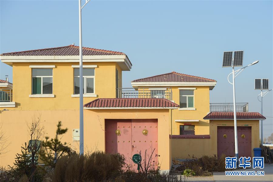 (全面建成小康社會(huì)“百城千縣萬(wàn)村調(diào)研行”·圖文互動(dòng))(4)“麻煩村”變形記——內(nèi)蒙古白青堯村的多彩生活