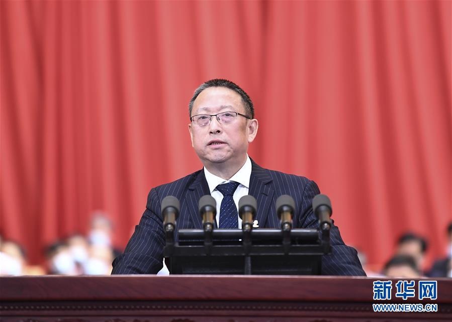 （兩會(huì)&middot;政協(xié)開(kāi)幕&middot;XHDW）鄭建邦代表政協(xié)第十三屆全國(guó)委員會(huì)常務(wù)委員會(huì)作提案工作情況的報(bào)告