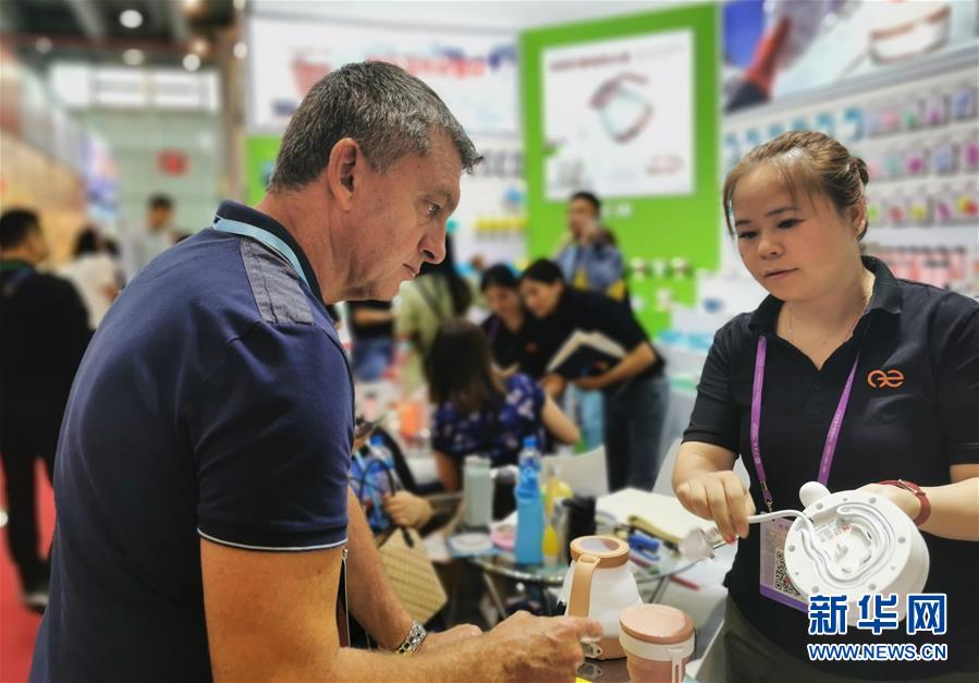 （在習(xí)近平新時代中國特色社會主義思想指引下&mdash;&mdash;新時代新作為新篇章&middot;總書記關(guān)切開放事&middot;圖文互動）（3）老&ldquo;廣交&rdquo; 新&ldquo;前沿&rdquo;