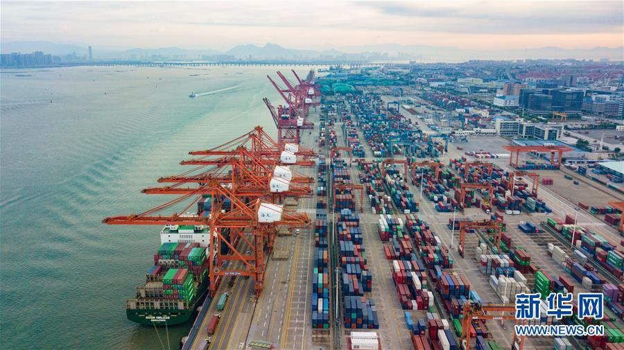 （在習(xí)近平新時代中國特色社會主義思想指引下&mdash;&mdash;新時代新作為新篇章&middot;習(xí)近平總書記關(guān)切事&middot;圖文互動）（5）我家大門常打開&mdash;&mdash;經(jīng)濟特區(qū)全方位對外開放故事