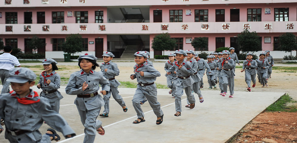 革命老區(qū)江西蓮花縣甘祖昌紅軍小學(xué)舉行&ldquo;六一&rdquo;感恩慶祝活動