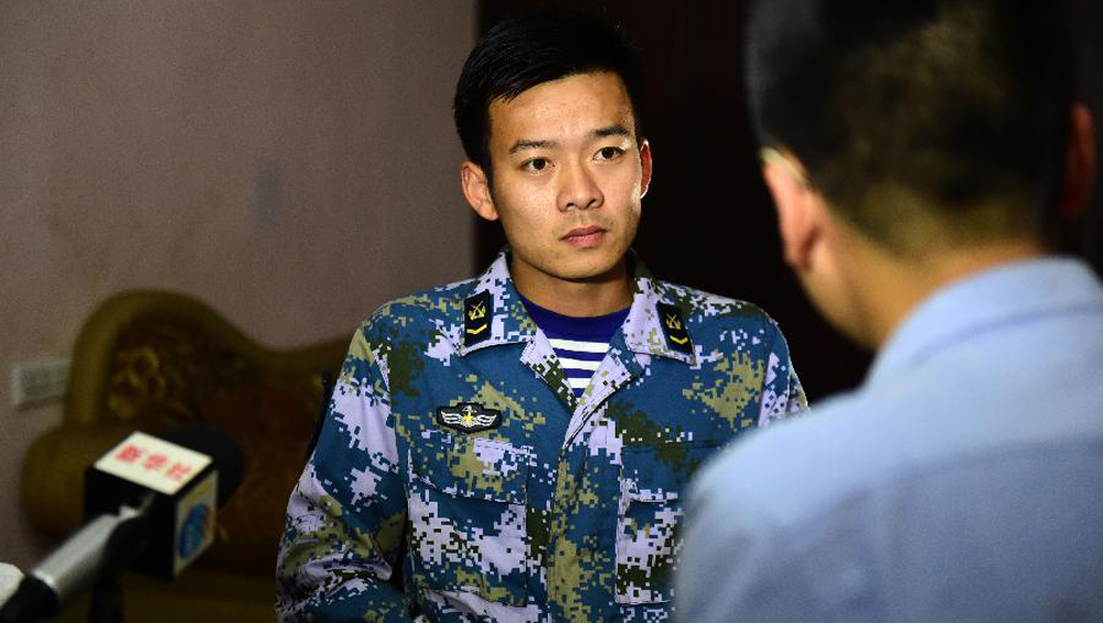 90后潛水員官東：&ldquo;在最危急的那一刻，我只想著趕緊救人&rdquo;