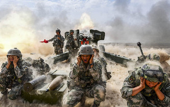 &ldquo;火力-2017&middot;青銅峽&rdquo; 站在怒吼的火炮背后有多震撼？