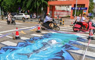 &ldquo;海洋世界&rdquo;3D立體斑馬線亮相?？? />  
<div>“海洋世界”3D立體斑馬線亮相?？?/div>
</a> 
</div>
<div   id=