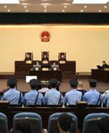 河南掃黑除惡大案開庭 8名公職人員如何為黑惡勢(shì)力&ldquo;撐傘&rdquo;？