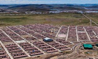 青?，敹啵狐S河源的幸福村