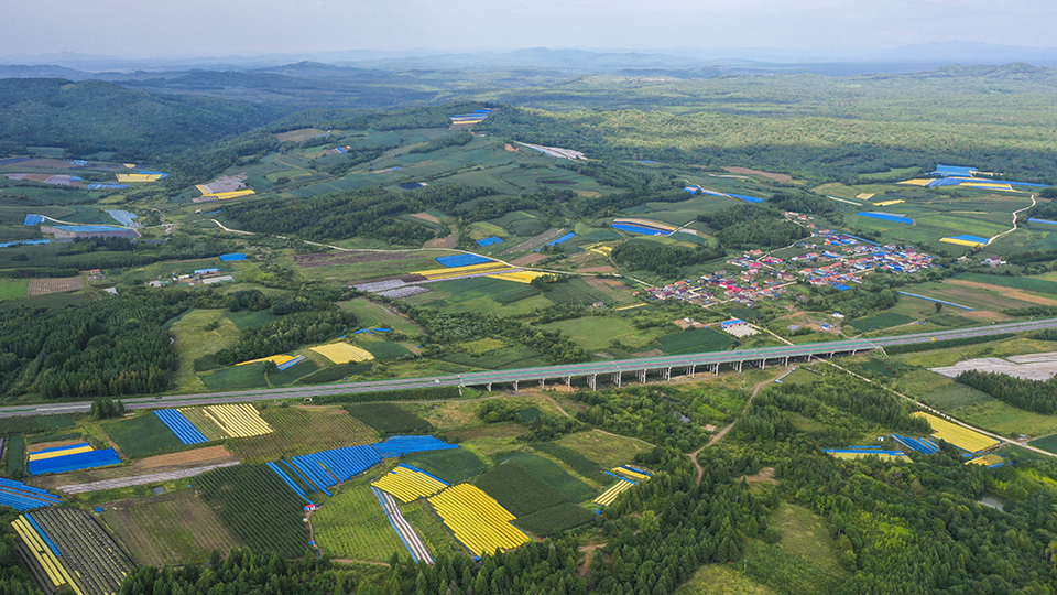 長(zhǎng)白山下生態(tài)縣：倚綠生金，以景換銀