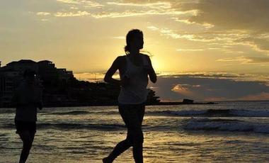 打好心理防疫戰(zhàn)，從堅持運動做起！