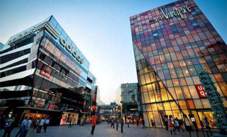 線下遭遇停業(yè)潮，球鞋市場如何自救？