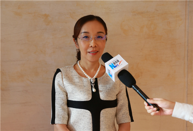 把增強(qiáng)黨的凝聚力、戰(zhàn)斗力與提高企業(yè)競(jìng)爭(zhēng)力、創(chuàng)造力有機(jī)融合。