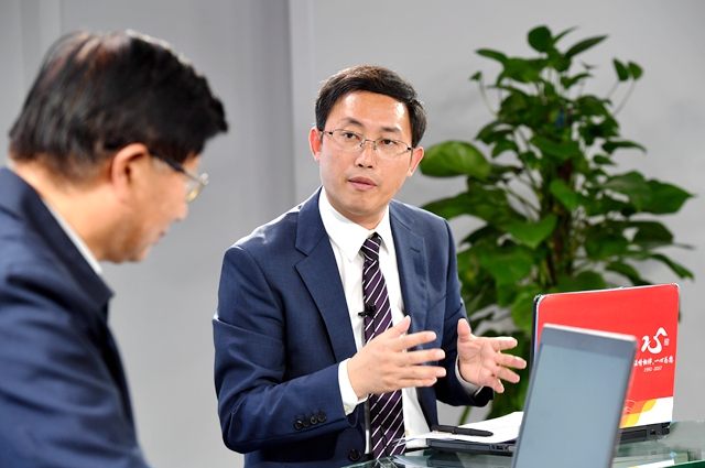 繼往不平凡，珍惜五年奮進所取得的成就、經(jīng)驗