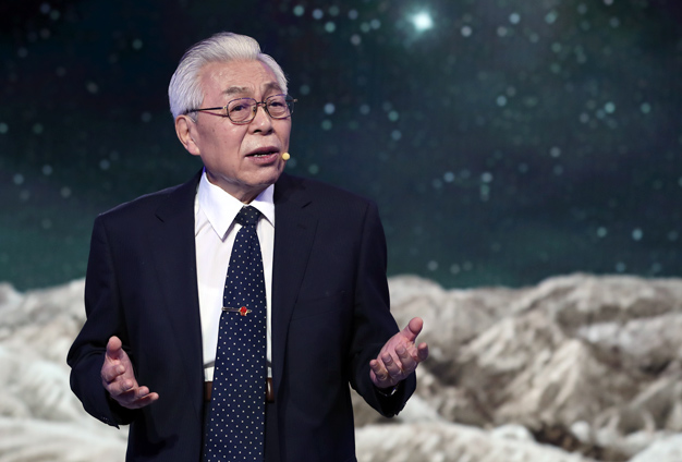 雖然已經(jīng)84歲了，但我還會加倍努力。