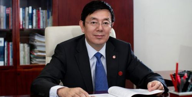 中航飛機(jī)董事長、分黨組書記方玉峰&mdash;&mdash;中航飛機(jī)要想同國際航空產(chǎn)業(yè)強(qiáng)者過招，必須與市場全面接軌，逐步褪去傳統(tǒng)國有企業(yè)的&ldquo;光環(huán)&rdquo;。這就要求我們?nèi)ν七M(jìn)企業(yè)改革，利用上市平臺(tái)，建立先進(jìn)的法人治理結(jié)構(gòu)，建立高效的、敏捷反應(yīng)的價(jià)值創(chuàng)造主體。