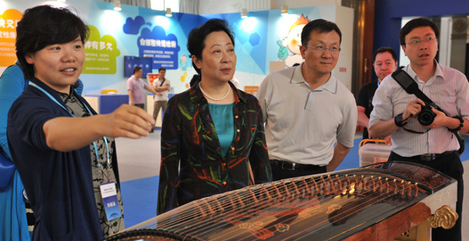 北京市市科委主任閆傲霜、副主任朱世龍檢查2015年科技周主場籌備工作