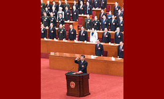 習(xí)近平當(dāng)選國(guó)家主席、中央軍委主席