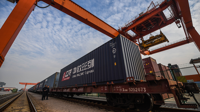 新華微評&middot;學習筆談：這個&ldquo;世界市場&rdquo;，潛力硬核！