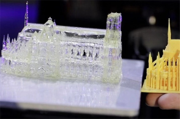 高效！精準！現(xiàn)場體驗超高速光固化3D打印機