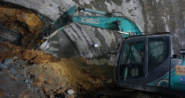 10.24公里！贛深高鐵&ldquo;第一長隧&rdquo;貫通！