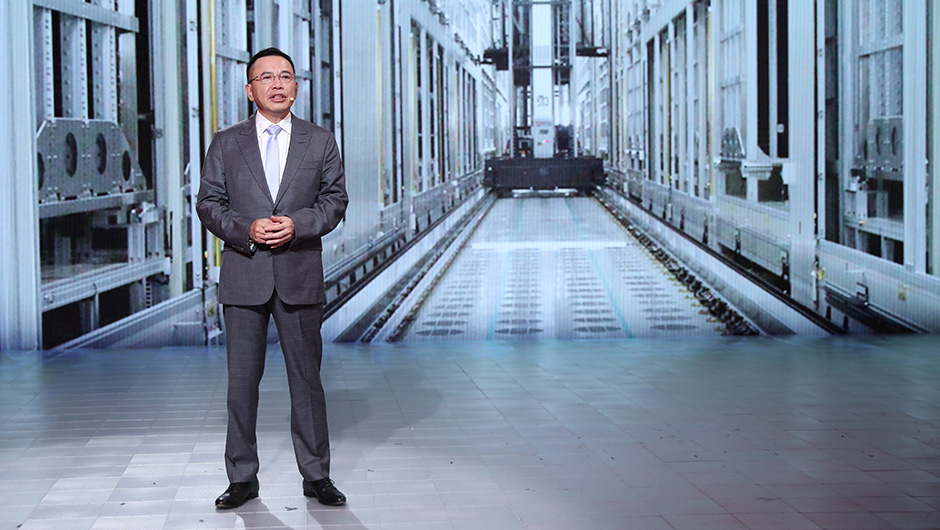 TCL創(chuàng)始人、董事長(zhǎng)李東生