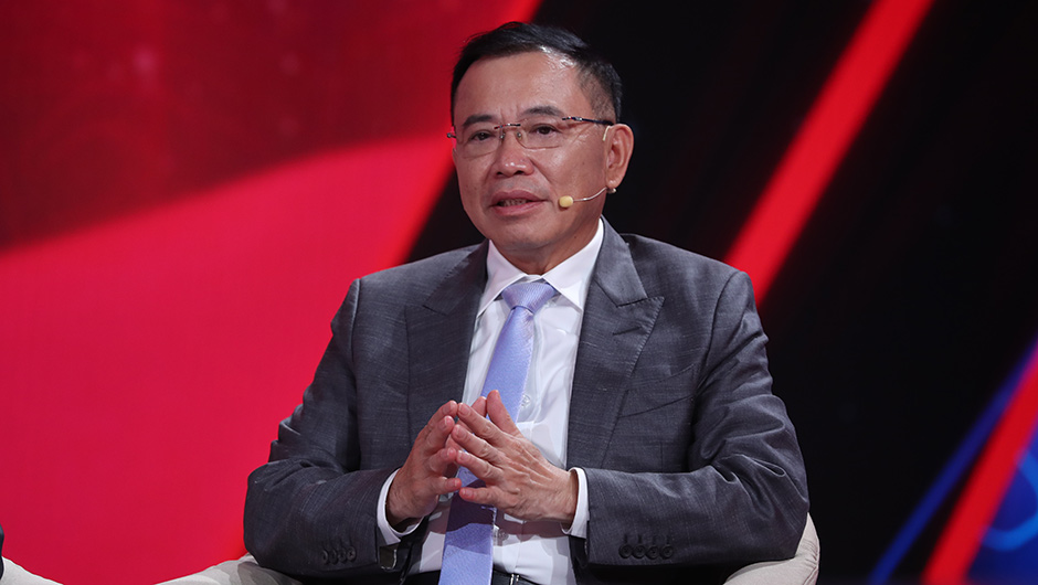 TCL創(chuàng)始人、董事長(zhǎng)李東生解答網(wǎng)友問(wèn)題