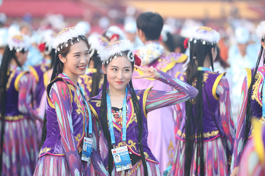 今晚，我們歡聚在天安門廣場