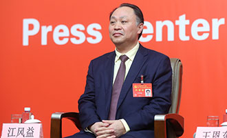 南昌大學黨委常委、副校長江風益