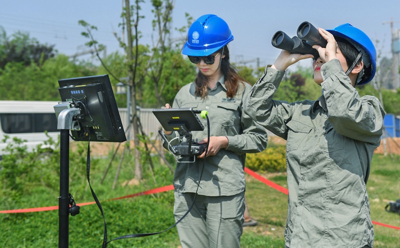 會(huì)&ldquo;飛天&rdquo;的供電&ldquo;鐵姑娘&rdquo;