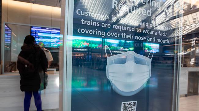 23天增500萬例！ 美國新冠確診病例增速創(chuàng)新高