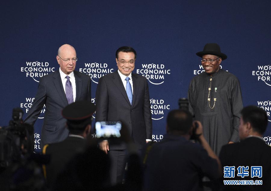 5月8日，中國國務院總理李克強在阿布賈出席第24屆世界經(jīng)濟論壇非洲峰會全會，發(fā)表題為《共同推動非洲發(fā)展邁上新臺階》的特別致辭。新華社記者 李學仁 攝 