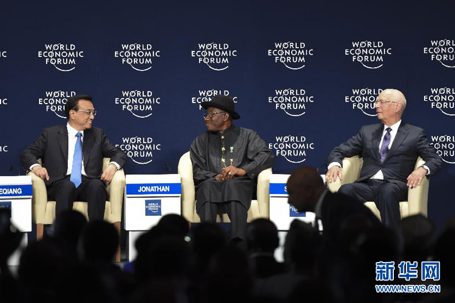 5月8日，中國國務院總理李克強在阿布賈出席第24屆世界經(jīng)濟論壇非洲峰會全會，發(fā)表題為《共同推動非洲發(fā)展邁上新臺階》的特別致辭。新華社記者 李學仁 攝 