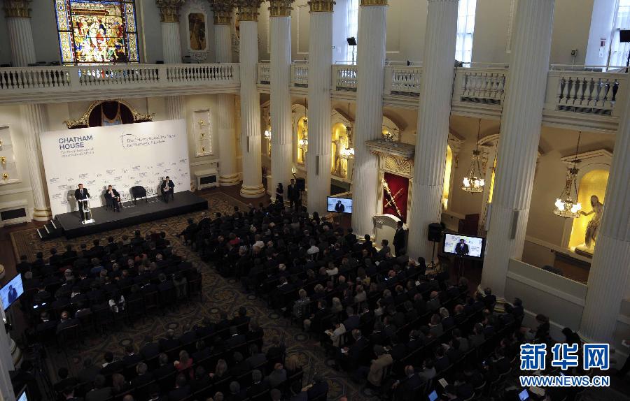 6月18日，國務(wù)院總理李克強(qiáng)在倫敦金融城市長官邸面向英國皇家國際問題研究所和國際戰(zhàn)略研究所兩大智庫發(fā)表題為《共建包容發(fā)展的美好世界》的演講。新華社記者 張鐸 攝