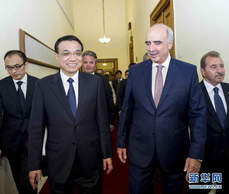 6月19日，國(guó)務(wù)院總理李克強(qiáng)在希臘議會(huì)大廈會(huì)見希臘議長(zhǎng)米馬拉基斯。新華社記者 王曄 攝